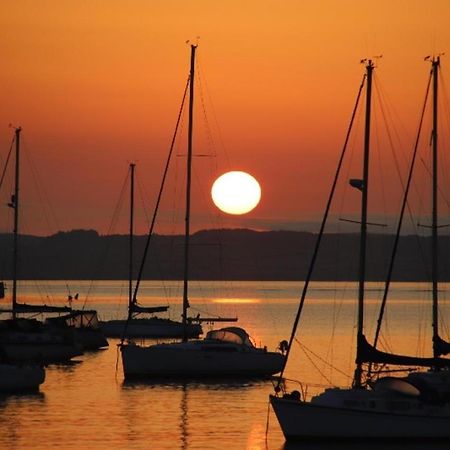 Ferienwohnung Ynys Lawd, Holyhead Marina Exterior foto